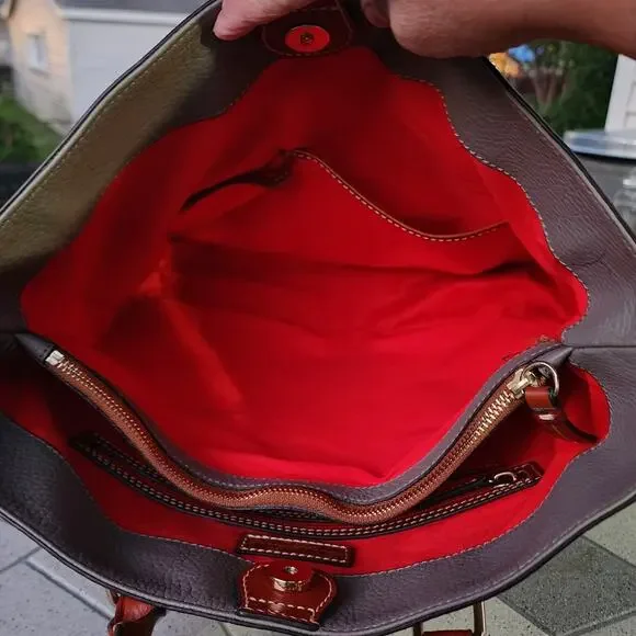 Dooney & Bourke Chelsea Pebble Grain Leather Shopper Tote Bag - Picture 5 of 10